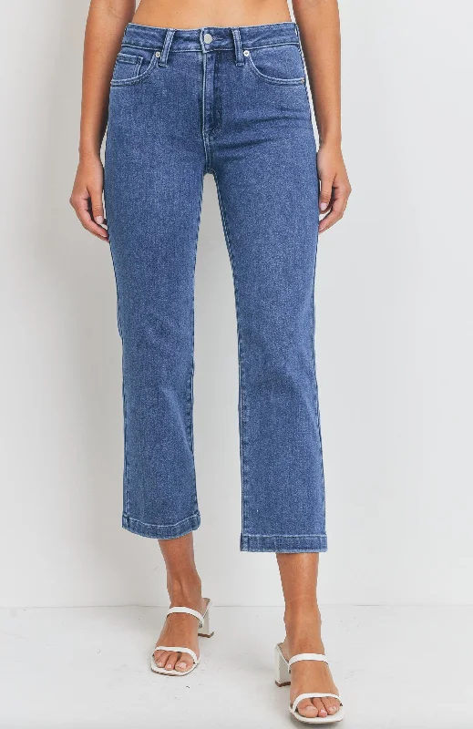 Oakford Relaxed Straight Jean In Medium Denim