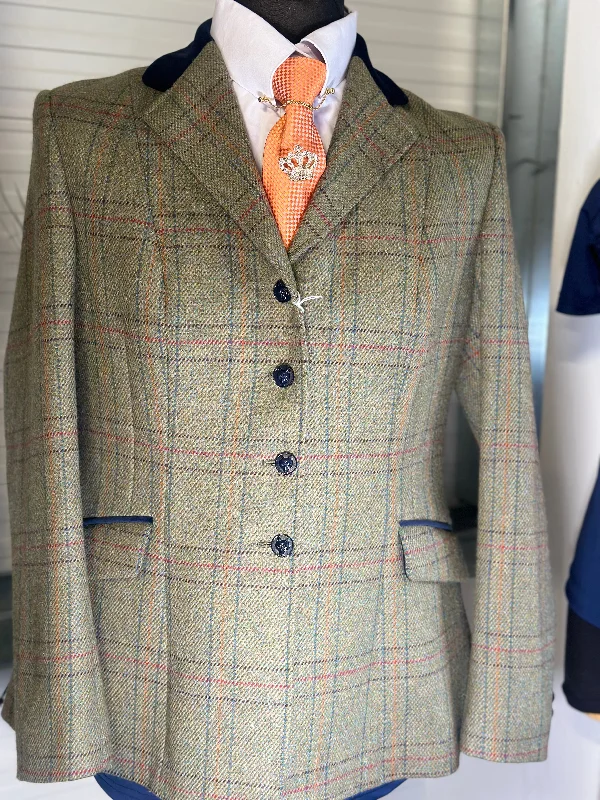 IN STOCK: GREEN TWEED PRINCESS CUT JACKET